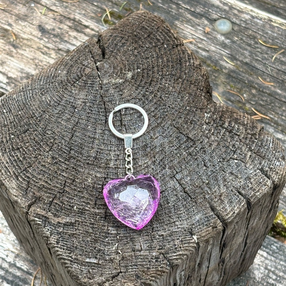 Pink Heart Keychain - Picture 2 of 2